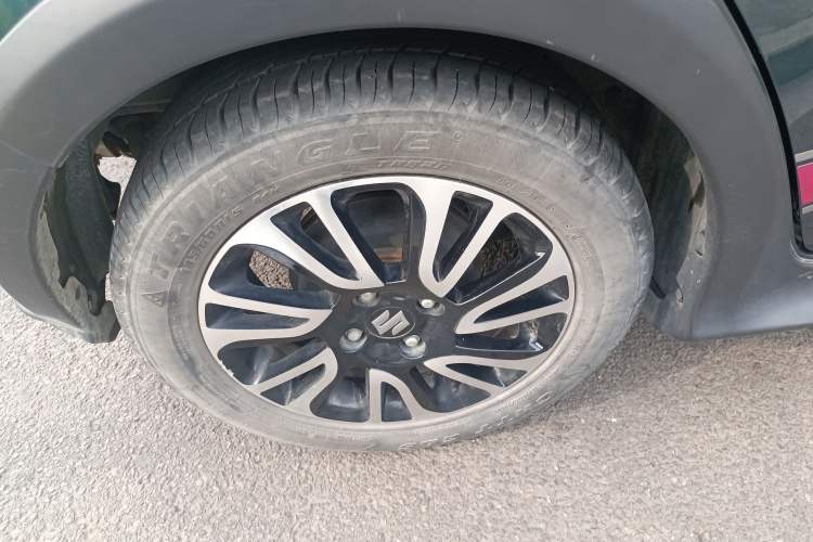 Used Suzuki Swift 2016 1.5L Automatic Fashionable Coolplay Edition
