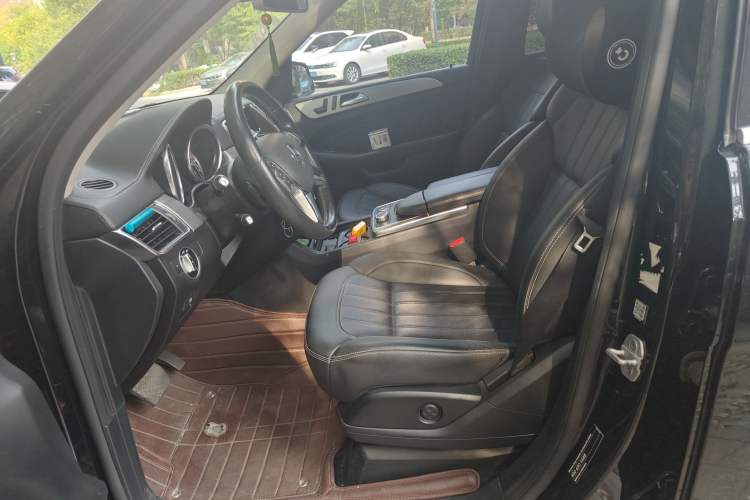 Used Mercedes-Benz GL-Class 2015 GL 400 4MATIC Dynamic Model
