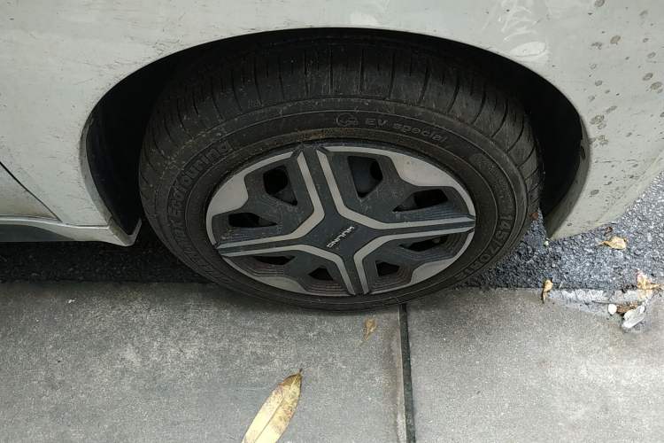 Used Wuling NAMMIEV 2021 Playful Model – High-Power Version