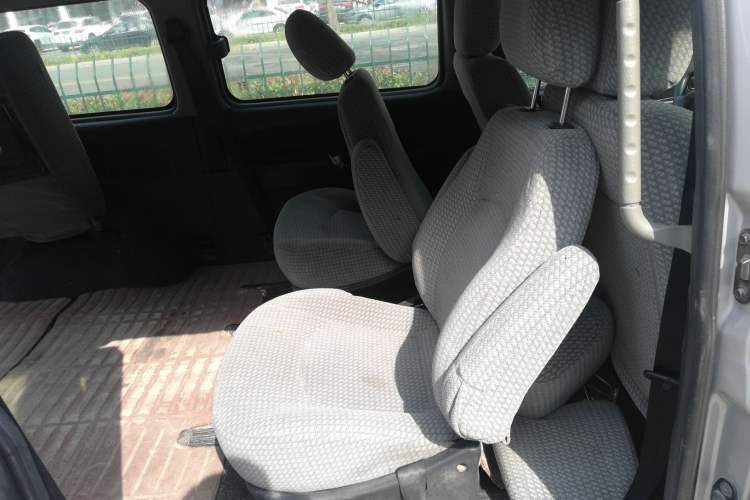 Used JAC Refine 2015 1.9T Shuttle Long-Wheelbase Comfort Model HFC4DB1-2C Left Rear Seat