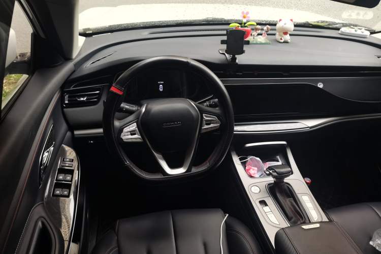 Used CHANGAN OSHAN X7 2020 1.5T Automatic Luxury Version

