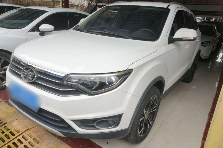 Used FAW Senya R7 2016 1.6L Automatic Smart Version