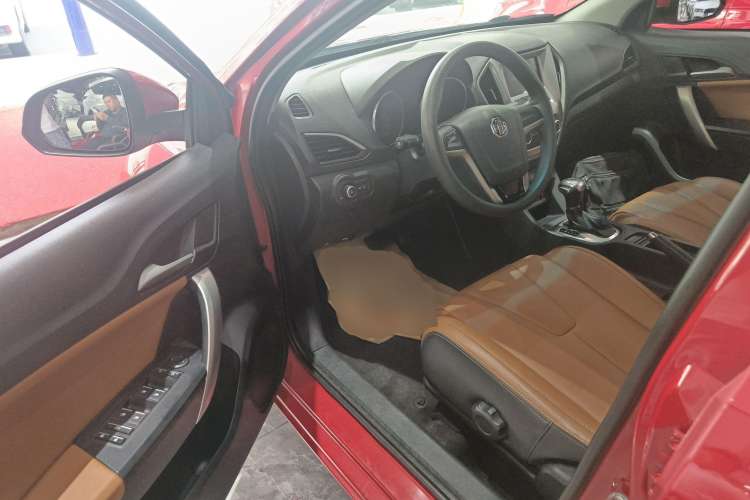 Used MG GT 2016 1.5L Automatic Value-Added Luxury Edition