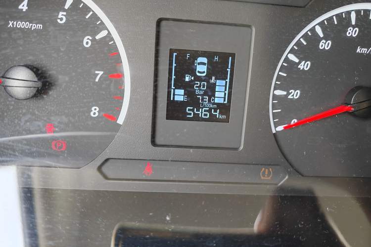 Used FORTHING Lingzhi 2022 M5L 1.6L Utility Model 7 Seats
