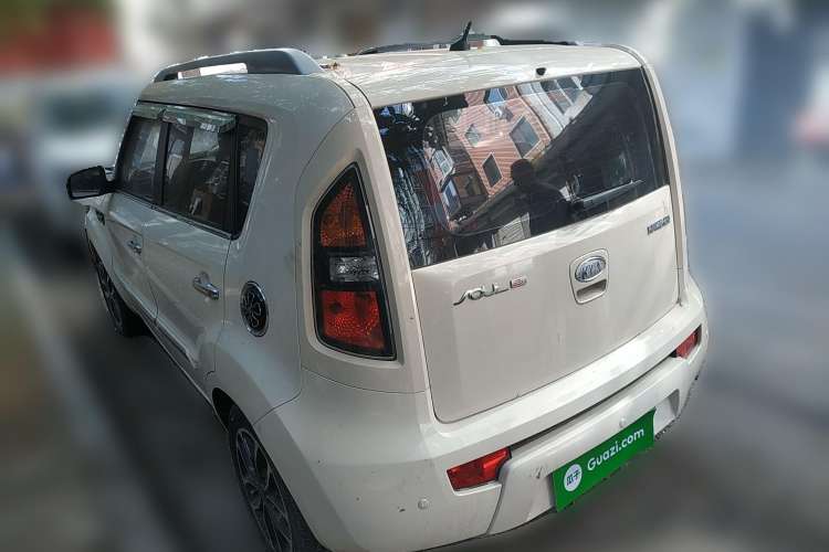 Used Kia Soul 2013 1.6L AT Premium Rear Left 45 Deg