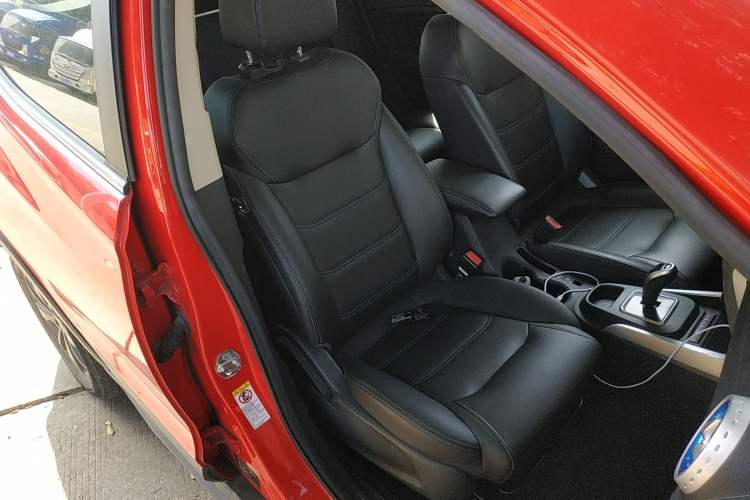 Used BYD Yuan New Energy 2018 EV360 Smart Connect Cool Edition Right Front Seat