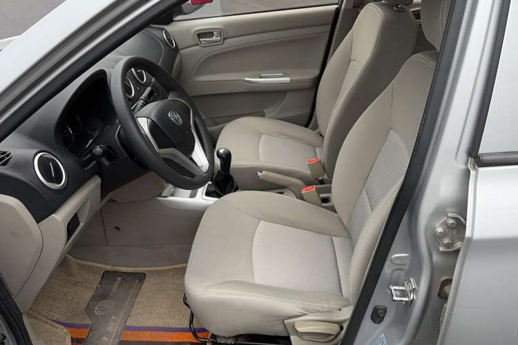 Used Changan Alsvin V3 2015 1.4L Manual Meiruan Model China V Standard
