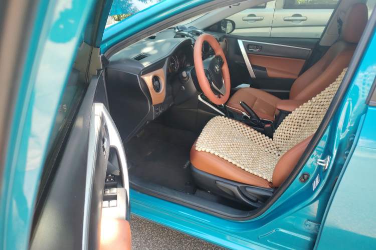 Used Toyota Levin Hybrid E+ 2019 1.8L GS E-CVT Elite Model with Sunroof Driver Seat