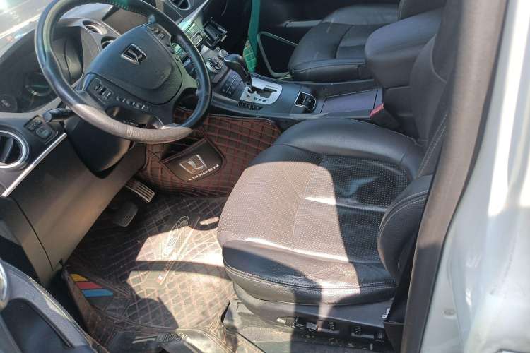 Used Luxgen Great 7 SUV 2011 2.2T Four-Wheel-Drive Flagship Edition
