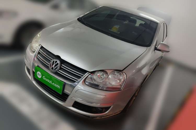Used Volkswagen Sagitar 2009 1.6L Manual Fashion Model