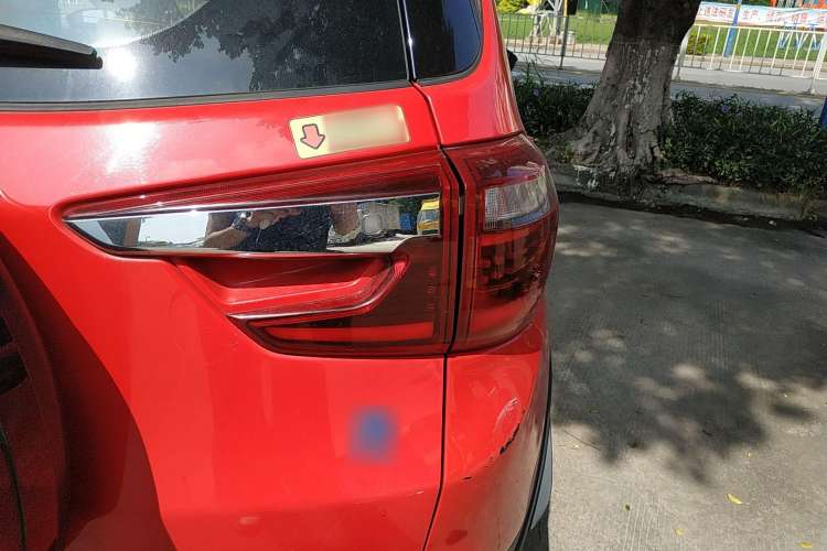 Used BYD Yuan New Energy 2018 EV360 Smart Connect Cool Edition Right Rear Taillight
