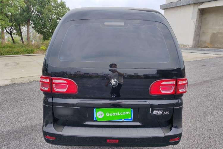 Used FORTHING Lingzhi 2022 M5L 1.6L Utility Model 7 Seats
