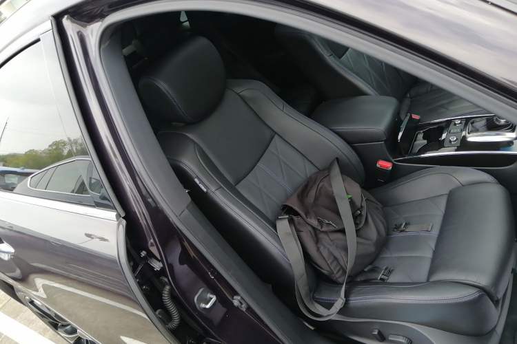 Used Infiniti QX70 2015 3.7L Shadow Edition
