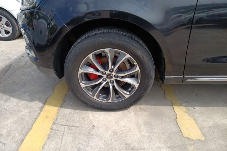 Used Zotye T600 Coupe 2017 1.5T Automatic Luxury Model Left Front Wheel Hub