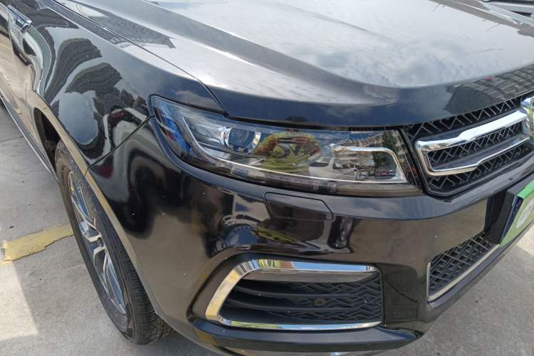 Used Zotye T600 Coupe 2017 1.5T Automatic Luxury Model Right Front Headlight