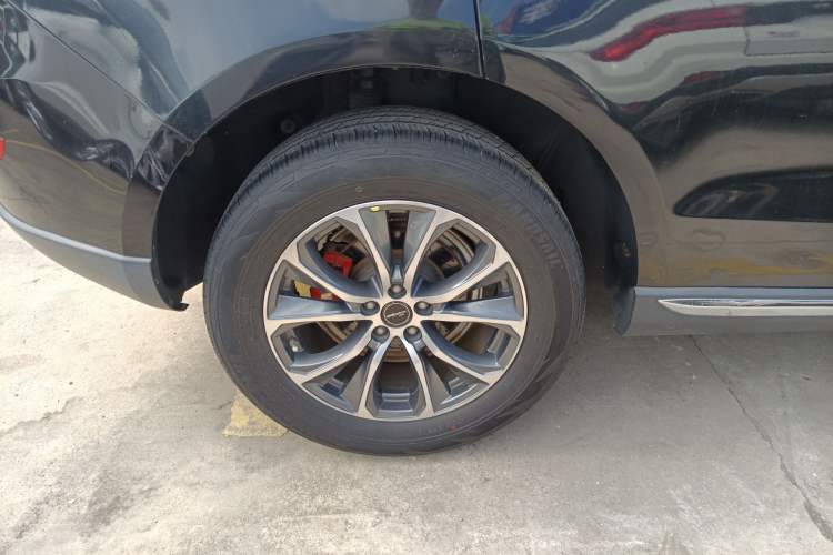 Used Zotye T600 Coupe 2017 1.5T Automatic Luxury Model Right Rear Wheel Hub