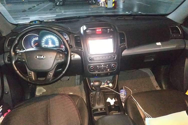 Used Kia Sorento 2013 2.4L 7-Seater Gasoline Luxury Version China IV Standard
