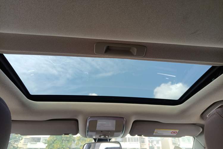 Used Zotye T600 Coupe 2017 1.5T Automatic Luxury Model Headliner