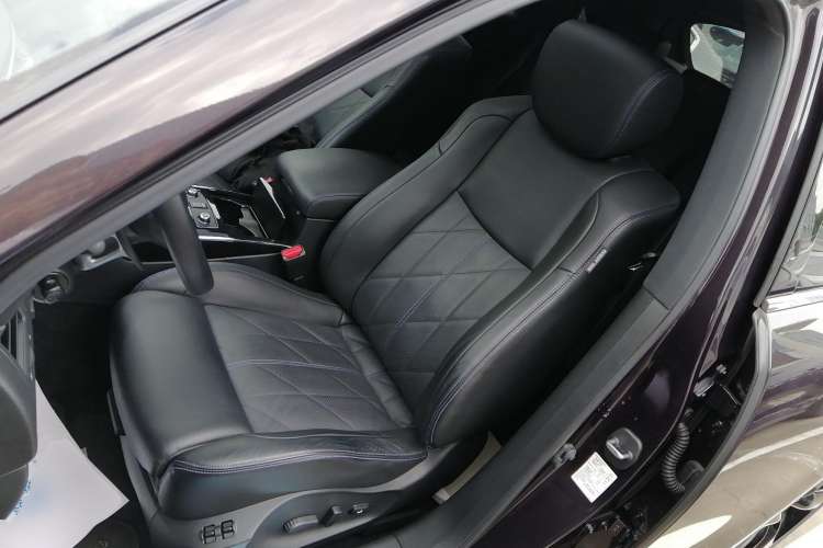 Used Infiniti QX70 2015 3.7L Shadow Edition
