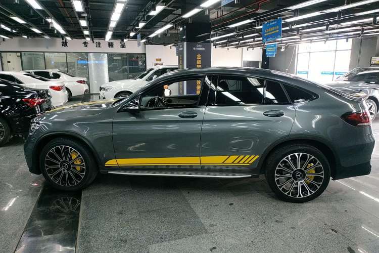 Used Mercedes-Benz GLC Coupe 2020 GLC 260 4MATIC Coupe SUV
