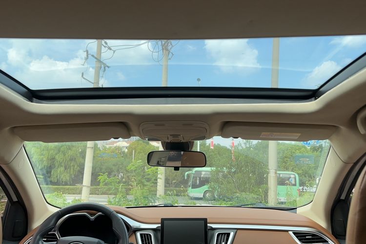 Used Soueast DX7 2016 1.5T Manual Triumph Edition
