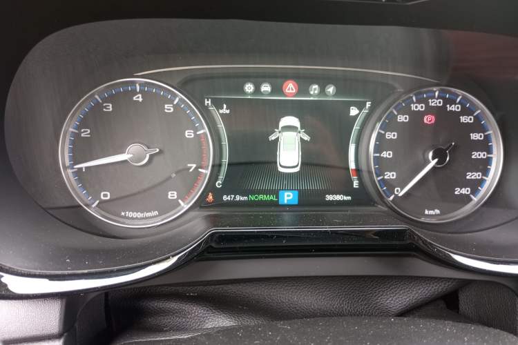 Used GAC Trumpchi GS7 2017 320T Two-Wheel-Drive Luxury Smart Connectivity Model