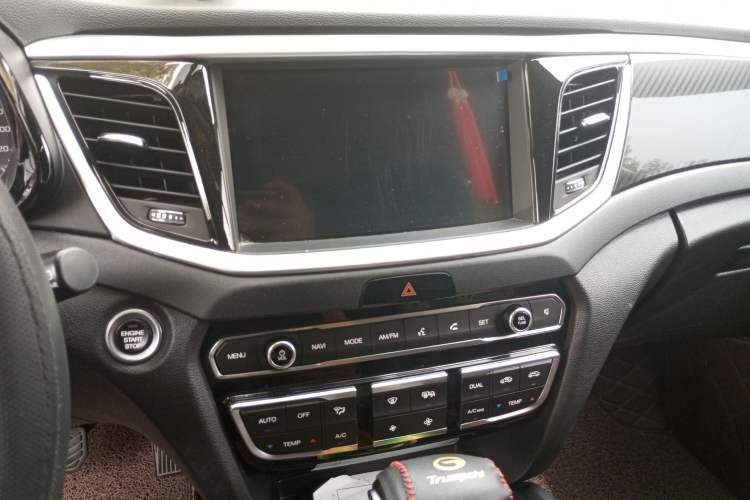 Used GAC Trumpchi GS7 2017 320T Two-Wheel-Drive Luxury Smart Connectivity Model