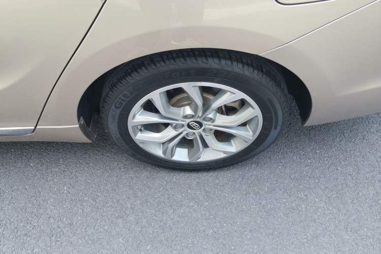 Used Geely Auto Emgrand GT 2016 2.4L Zunya Model Left Rear Wheel Hub