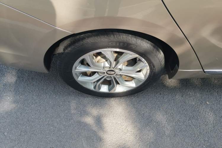 Used Geely Auto Emgrand GT 2016 2.4L Zunya Model Right Rear Wheel Hub