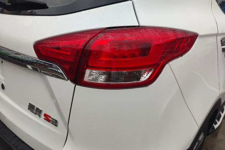 Used JAC Refine S3 2017 1.5L Manual Luxury Smart Model
