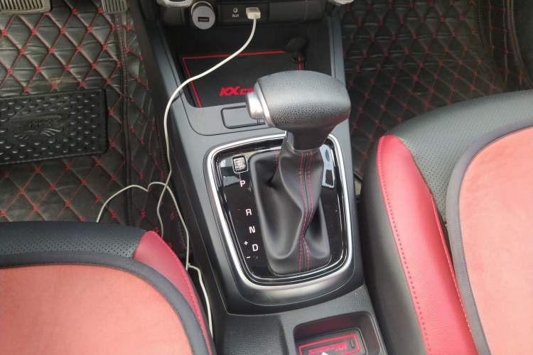 Used Kia KX Cross 2017 1.4L AT GLS
