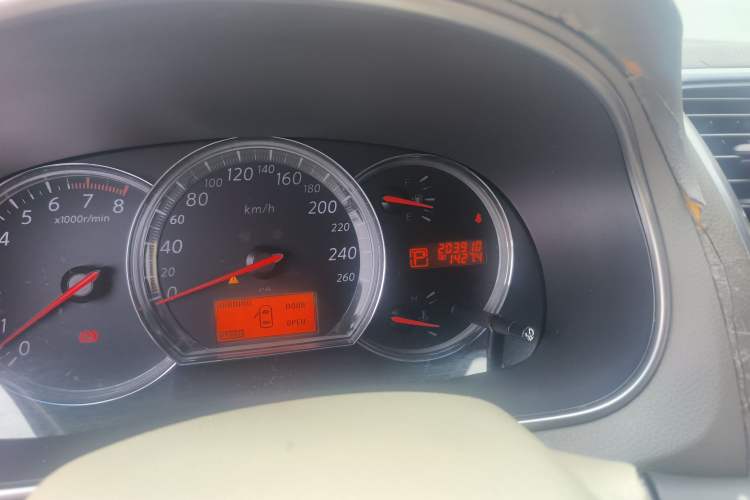 Used Nissan Teana 2008 Duke 2.5L XV Luxury Edition Odometer Close Up