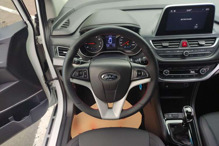 Used JAC Refine S3 2017 1.5L Manual Luxury Smart Model
