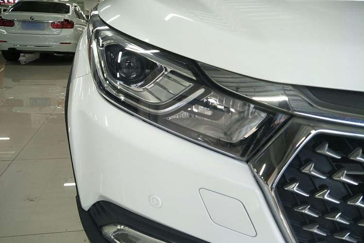 Used Luxgen U5 SUV 2017 1.6L CVT Maxima AR+ Edition
