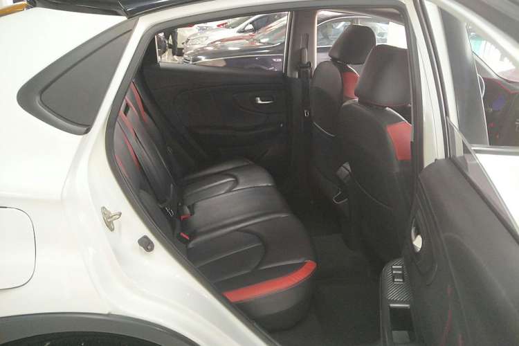 Used Luxgen U5 SUV 2017 1.6L CVT Maxima AR+ Edition
