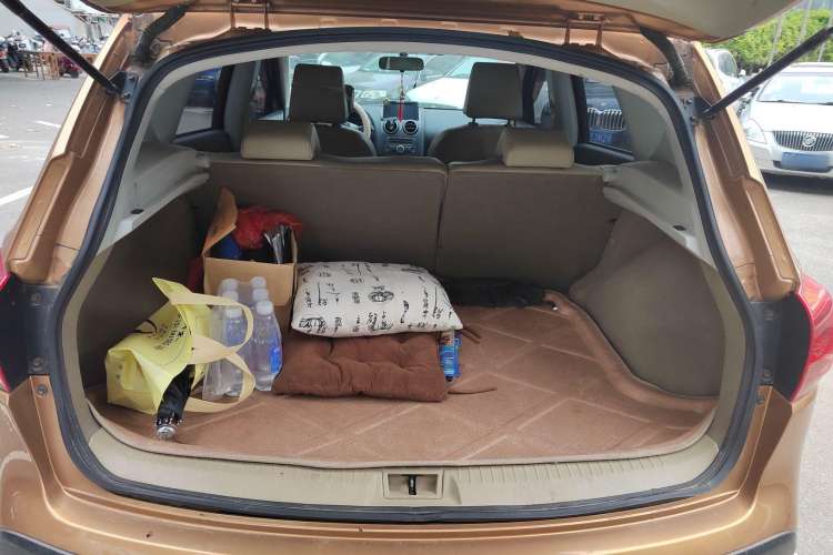 Used Nissan Qashqai 2011 2.0 XV Lea CVT 2WD Trunk