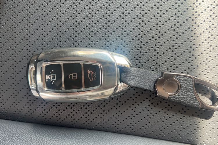 Used Hyundai ENCINO 2018 1.6T Dual-Clutch Zhilian Edition China V Standard
