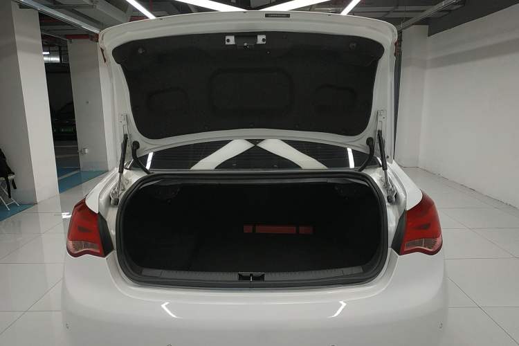 Used Roewe e550 2016 Deluxe Edition
