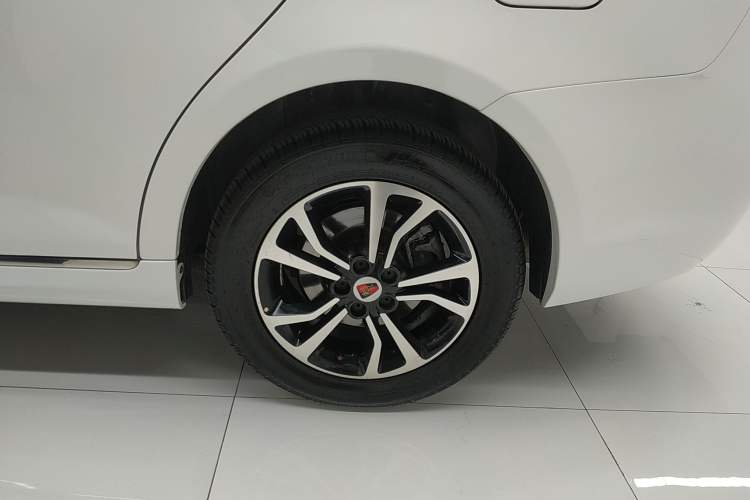 Used Roewe e550 2016 Deluxe Edition
