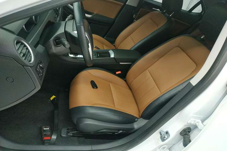 Used Roewe e550 2016 Deluxe Edition
