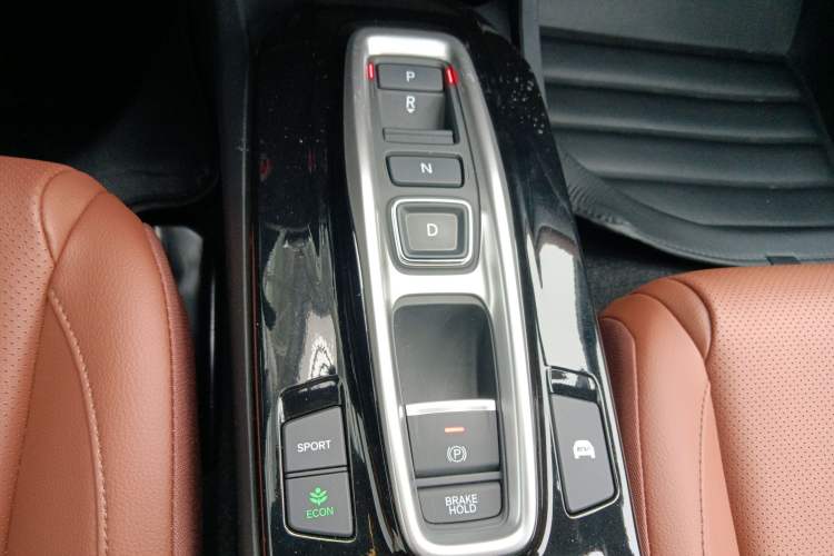 Used Honda Envix 2022 Lingpai Hybrid 1.5L Jingyao Edition