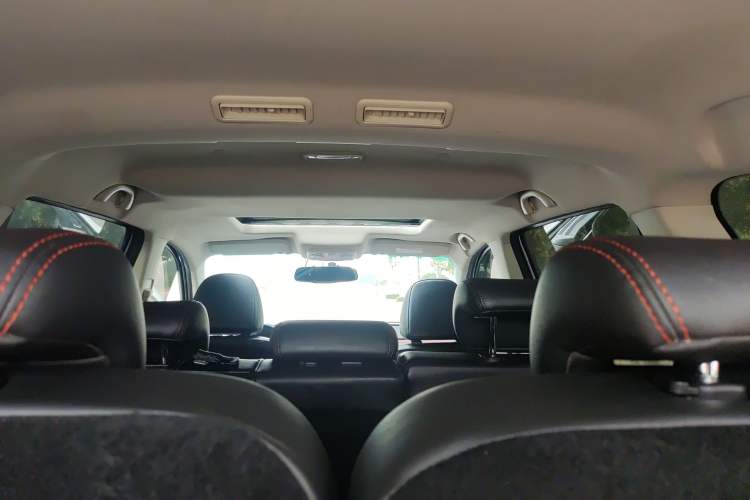 Used SWM X7 2018 Facelift 1.5T Automatic Comfort Version 7 Seats