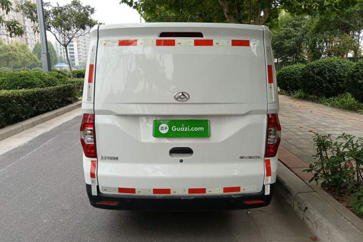 Used SAIC MAXUS EV30 2021 Pure Electric Smart Logistics Expert with Long Wheelbase—CATL
