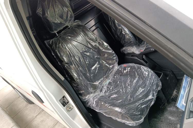 Used SAIC MAXUS EV30 2021 Pure Electric Smart Logistics Expert with Long Wheelbase—CATL
