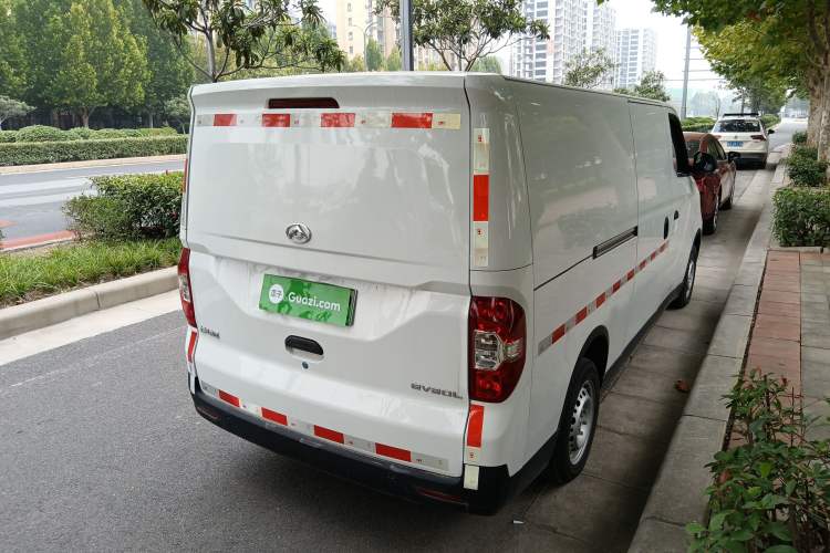 Used SAIC MAXUS EV30 2021 Pure Electric Smart Logistics Expert with Long Wheelbase—CATL
