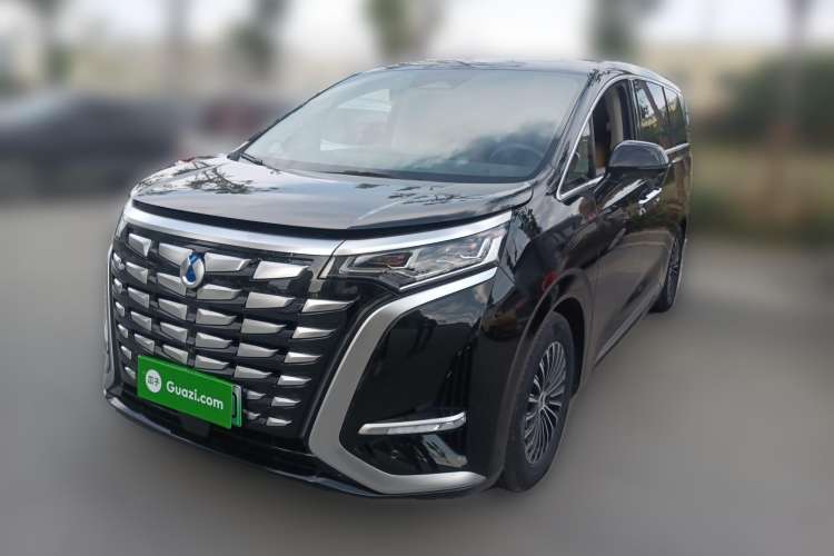 Used Denza D9 2022 DM-i 970 Four-Wheel Drive Flagship Model