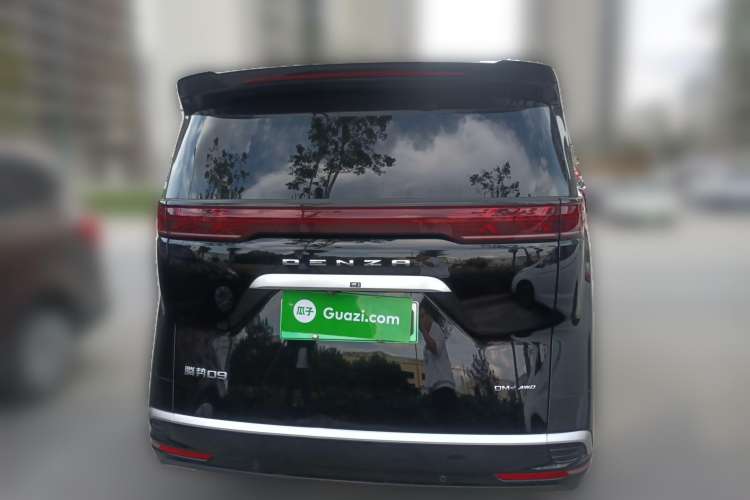 Used Denza D9 2022 DM-i 970 Four-Wheel Drive Flagship Model
