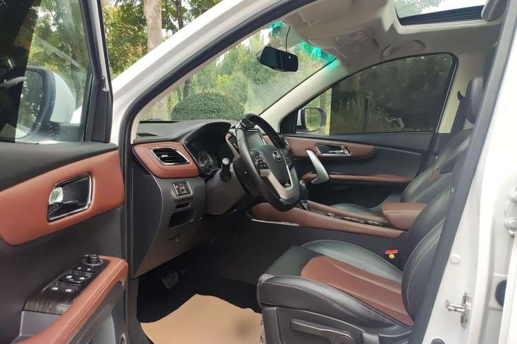 Used SWM X7 2018 Facelift 1.5T Automatic Comfort Version 7 Seats