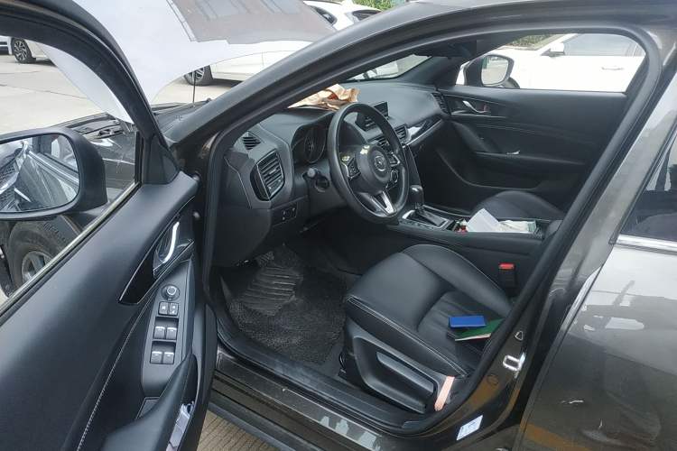 Used Mazda CX-4 2020 2.0L Automatic Two-Wheel Drive Blue Sky Dynamic Edition