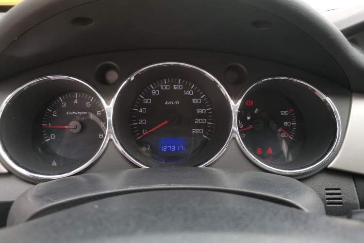 Used Dongfeng Aeolus H30 2012 CROSS 1.6L Manual Luxury Model
